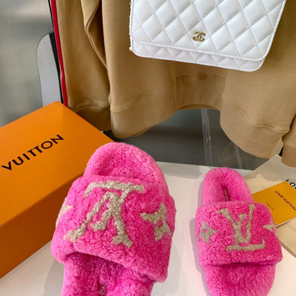 LV WOMEN'S PASEO FLAT SLIPPER IN BRIGHT PINK FLEECE WITH TAN BROWN LOGO
