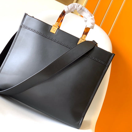 Fend Sunshine Medium Bag 35 Black Leather