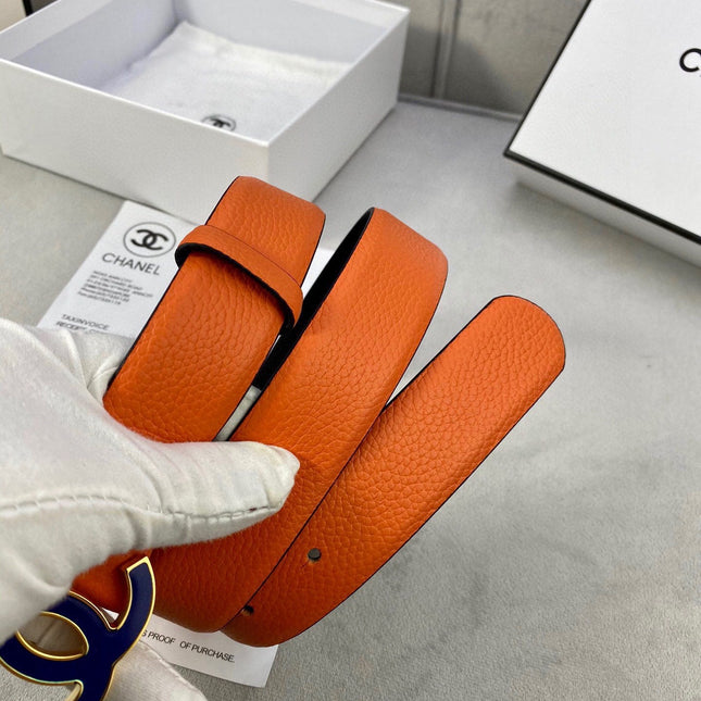 CC 30MM BELT IN FIRE ORANGE GRAINED CALFSKIN WITH NAVY BLUE METAL LOGO