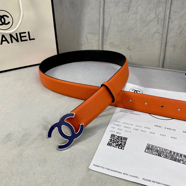 CC 30MM BELT IN FIRE ORANGE GRAINED CALFSKIN WITH NAVY BLUE METAL LOGO