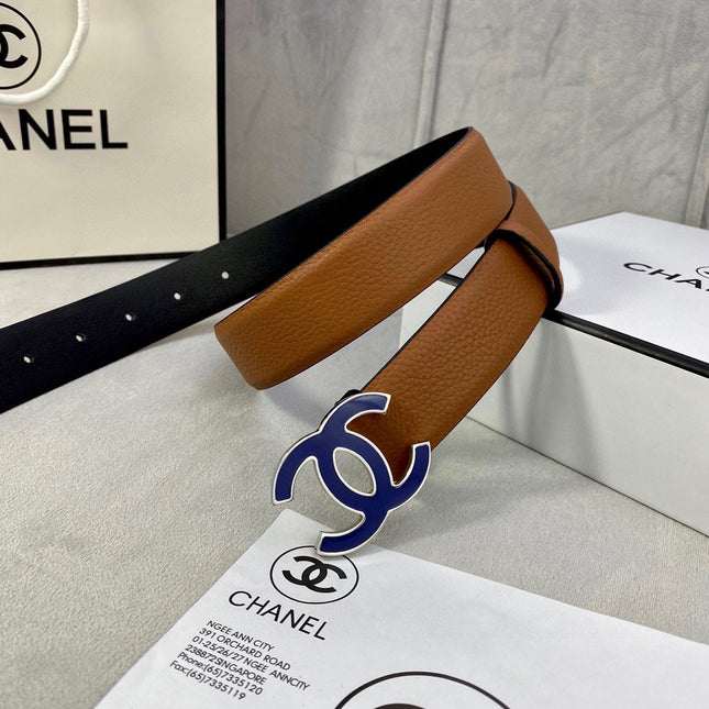 CC 30MM BELT IN BRONZE BROWN GRAINED CALFSKIN WITH NAVY BLUE METAL LOGO