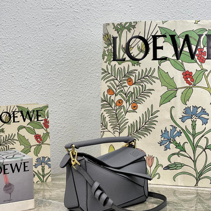 LOE MINI 18 PUZZLE BAG IN GREY CALFSKIN
