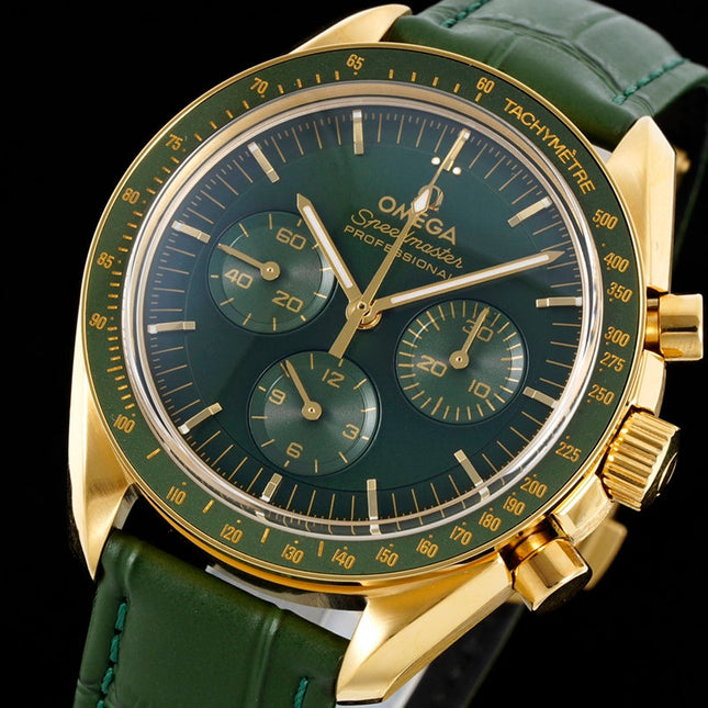SPEEDMASTER MOONWATCH PROFESSIONAL 42 MM JUNGLE GREEN CASE ON LEATHER STRAP