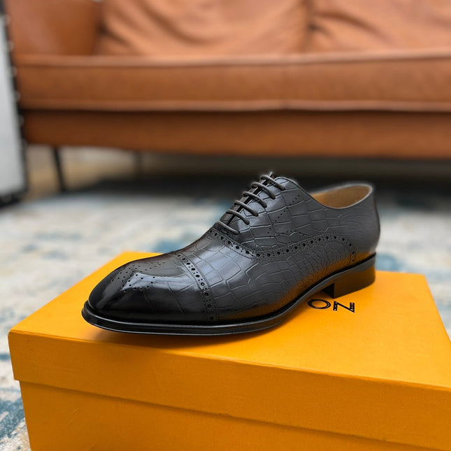 LV LACE-UP SHOES IN BLACK CALFSKIN