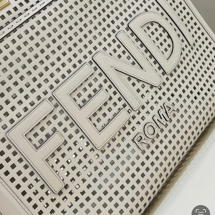 FENDI ROMA 37 BAG IN WHITE CALFSKIN GOLD HARDWARE
