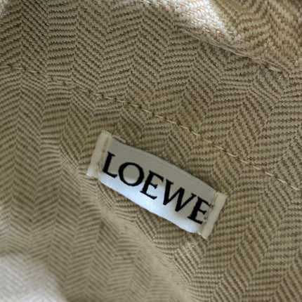 LOE 18 ANAGRAM BASKET BAG IN BLACK AND NATURAL RAFFIA