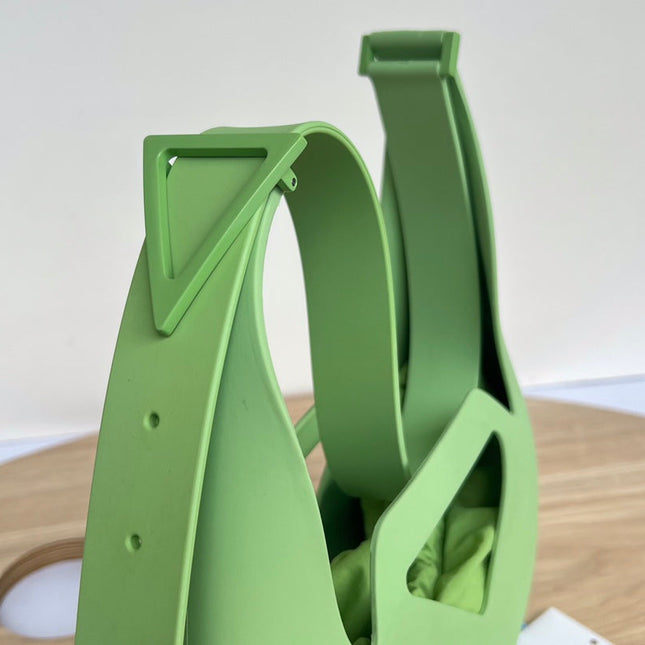 SHOULDER BAG 27 IN FEIJOA GREEN RUBBER AND NYLON FABRIC