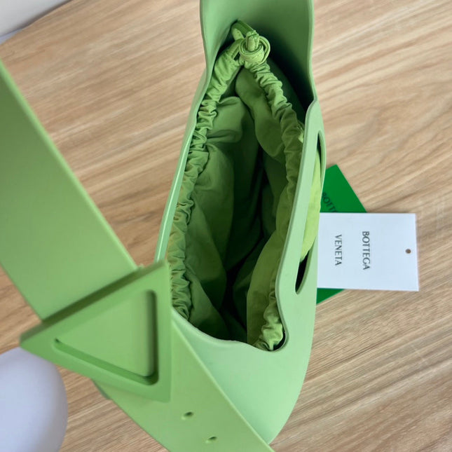 SHOULDER BAG 27 IN FEIJOA GREEN RUBBER AND NYLON FABRIC
