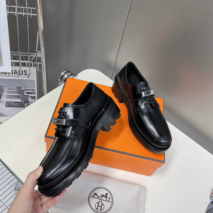 HM 25S LOAFER IN BLACK LAMBSKIN WITH SILVER HARDWARE