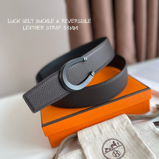 HM LUCK BELT BUCKLE & REVERSIBLE CHOCOLATE BROWN AND BLACK LEATHER STRAP 38MM