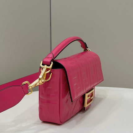 BAGUETTE WITH FF MOTIF 27 IN CERISH PINK SOFT LAMBSKIN GOLD HARDWARE