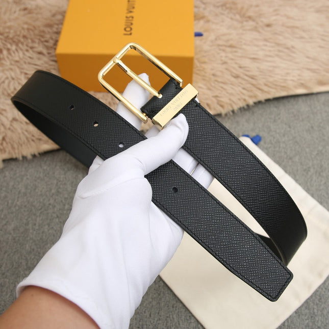 BELT VENDOME 35CM IN BLACK SMOOTH CALFSKIN WITH GOLD LV LETTER BUCKLE