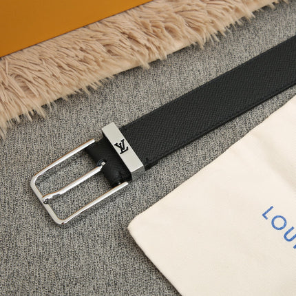 BELT VENDOME 35CM IN BLACK SMOOTH CALFSKIN WITH SILVER LV LETTER BUCKLE