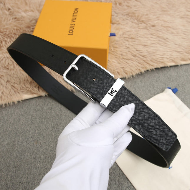 BELT VENDOME 35CM IN BLACK SMOOTH CALFSKIN WITH SILVER LV LETTER BUCKLE
