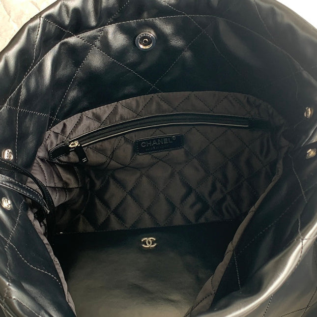 CC LARGE 42 HANDBAG IN BLACK SHINY CALFSKIN SILVER HARDWARE