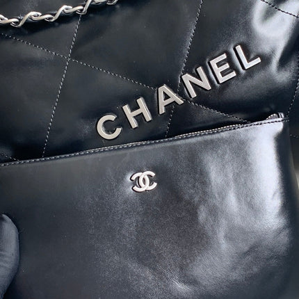 CC MEDIUM 37 HANDBAG IN BLACK SHINY CALFSKIN SILVER HARDWARE