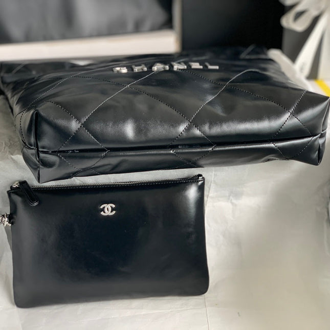 CC MEDIUM 37 HANDBAG IN BLACK SHINY CALFSKIN SILVER HARDWARE