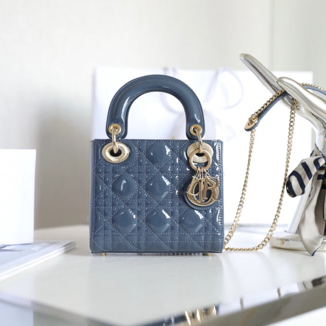 LADY 17 IN SKY AEGEAN BLUE WITH CANNAGE PATTERN