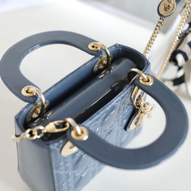 LADY 17 IN SKY AEGEAN BLUE WITH CANNAGE PATTERN