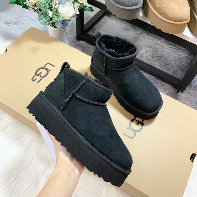 CLASSIC ULTRA MINI PLATFORM IN BLACK SUEDE