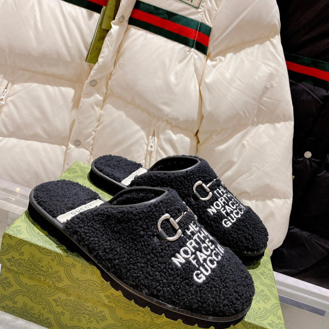 GGxTHE NORTH FACE HORSEBIT MULE IN BLACK WOOL