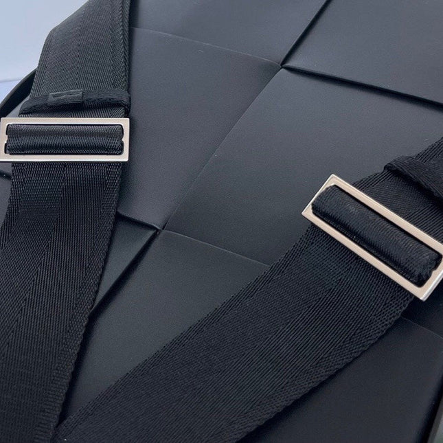 WOVEN BACKPACK 34 IN BLACK LAMBSKIN