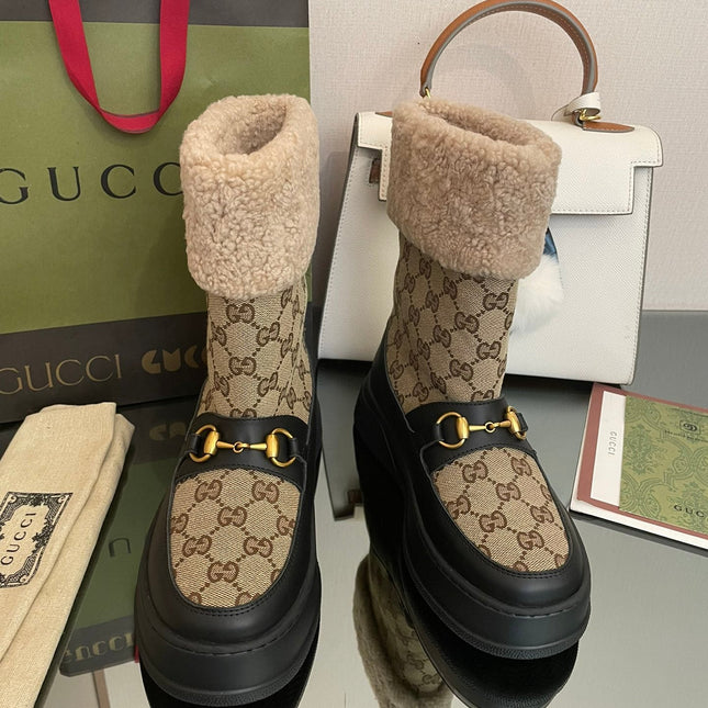 HORSEBIT SNOW ANKLE BOOTS IN ECRU BEIGE MONOGRAM JACQUARD FABRIC MIX BLACK CALFSKIN AND LAMB WOOL LINING