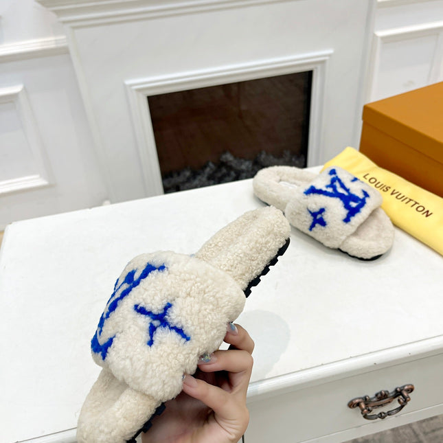 LV FLAT SLIPPER IN WHITE MIX COBALT BLUE SHEARLING