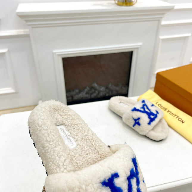 LV FLAT SLIPPER IN WHITE MIX COBALT BLUE SHEARLING