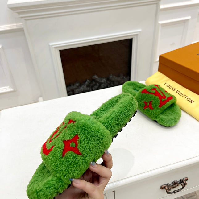 LV FLAT SLIPPER IN LAWN GREEN MIX CHERRY RED SHEARLING
