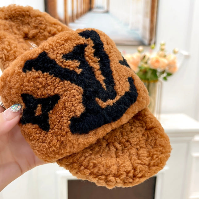 LV FLAT SLIPPER IN GINGERBREAD BROWN MIX BLACK SHEARLING