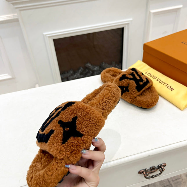 LV FLAT SLIPPER IN GINGERBREAD BROWN MIX BLACK SHEARLING