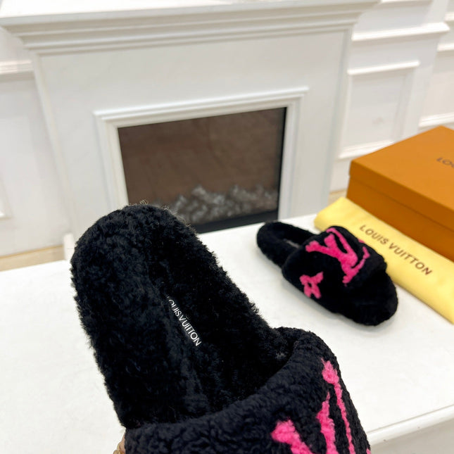 LV FLAT SLIPPER IN BLACK MIX BRIGHT PINK SHEARLING