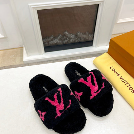 LV FLAT SLIPPER IN BLACK MIX BRIGHT PINK SHEARLING