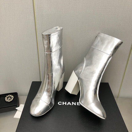 HIGH HEEL ANKLE BOOTS IN SILVER CALFSKIN