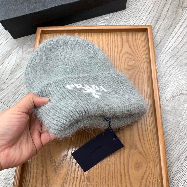 BEANIE HAT IN DOLPHIN GRAY WOOL 108750