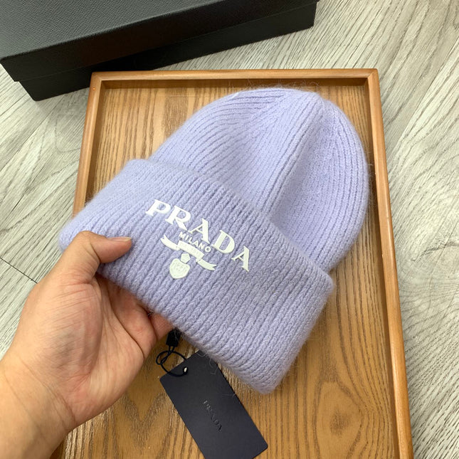 BEANIE HAT IN PASTEL PURPLE WOOL 108749