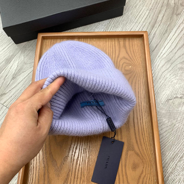 BEANIE HAT IN PASTEL PURPLE WOOL 108749