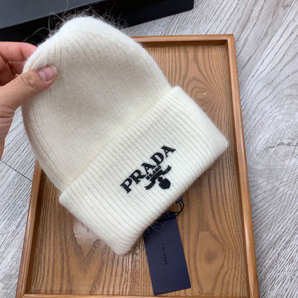BEANIE HAT IN WHITE WOOL 108748