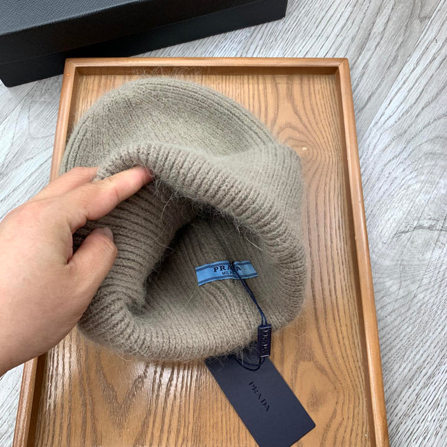 BEANIE HAT IN KHAKI BROWN WOOL 108747