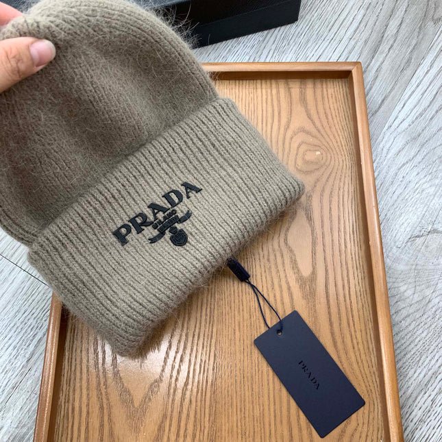 BEANIE HAT IN KHAKI BROWN WOOL 108747