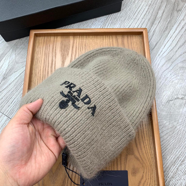 BEANIE HAT IN KHAKI BROWN WOOL 108747