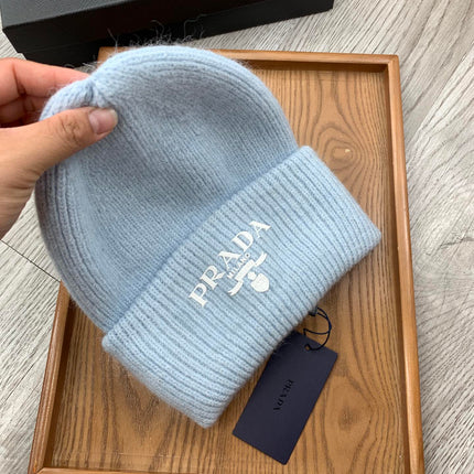 BEANIE HAT IN LIGHT BLUE WOOL 108744