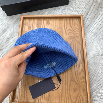 BEANIIE HAT IN SAPPHIRE BLUE WOOL 335031