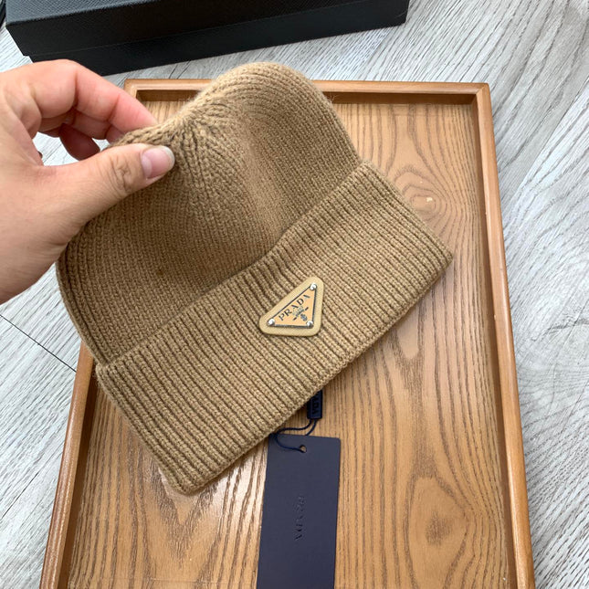 BEANIIE HAT IN CAMEL BROWN WOOL 335038