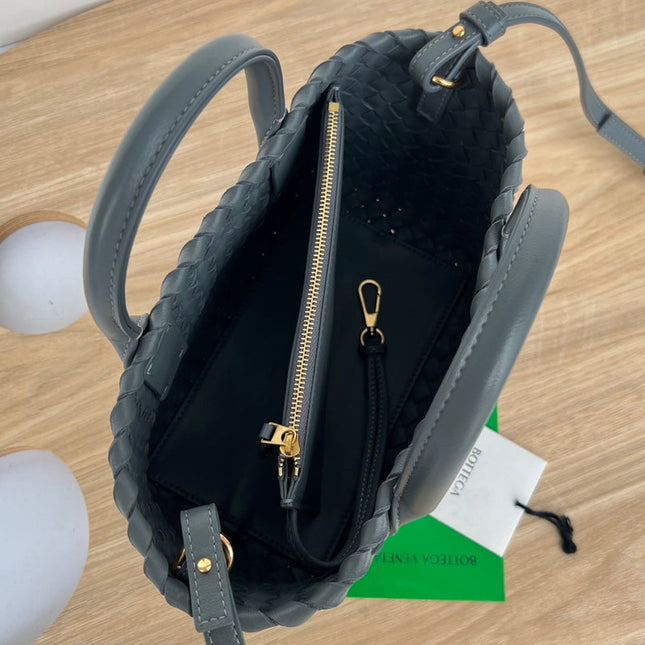 MINI CABAT 20 IN ONYX BLACK LAMBSKIN