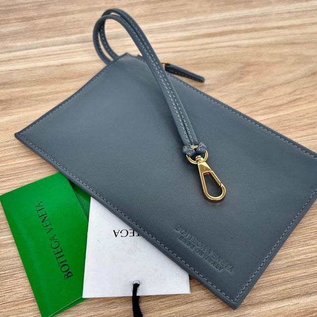MINI CABAT 20 IN ONYX BLACK LAMBSKIN