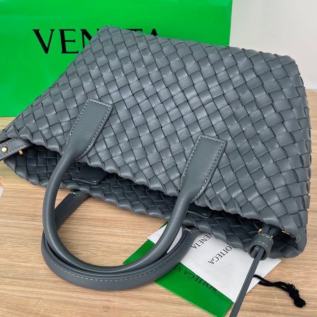 MINI CABAT 20 IN ONYX BLACK LAMBSKIN