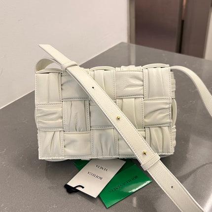 CASSETTE 28 IN WHITE SOFT LAMBSKIN