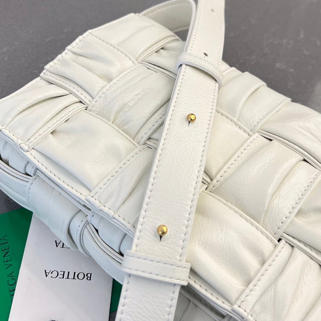 CASSETTE 28 IN WHITE SOFT LAMBSKIN